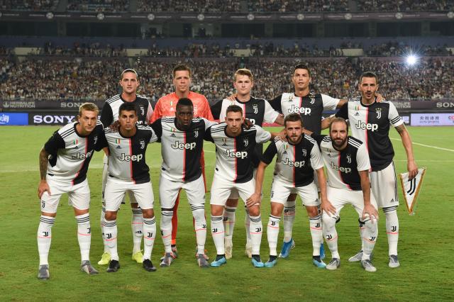 都体：尤文要求斯帕莱蒂遵守正装规定，比赛时不可以穿运动服（都体：尤文要求斯帕莱蒂按正装规范出场，比赛时禁穿运动服）