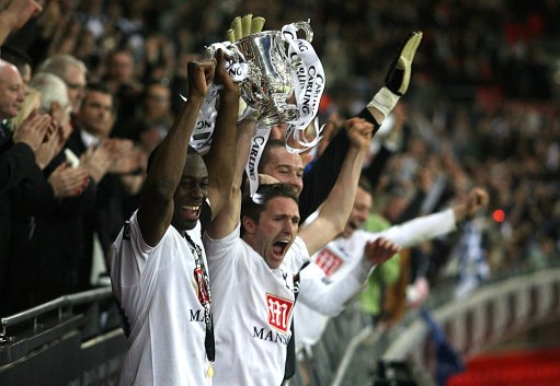 库尔图瓦社媒：非常失望，不要浪费时间懊悔，振作起来（库尔图瓦社媒发声：虽失望，别陷悔恨，重整旗鼓）