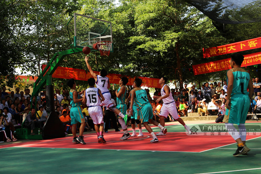 皇马齐达内战术得手轻取塞维利亚（齐达内战术奏效，皇马轻松拿下塞维利亚）