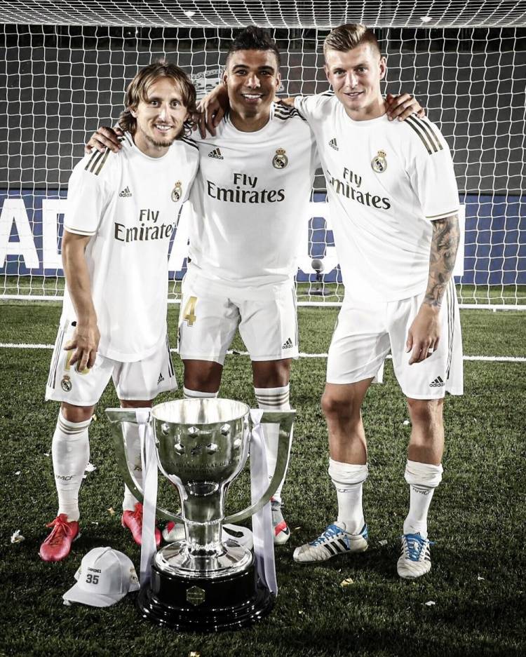 里程碑，恰尔汗奥卢出战利物浦迎来国米生涯200场（恰尔汗奥卢对阵利物浦迎来国米生涯第200场里程碑）