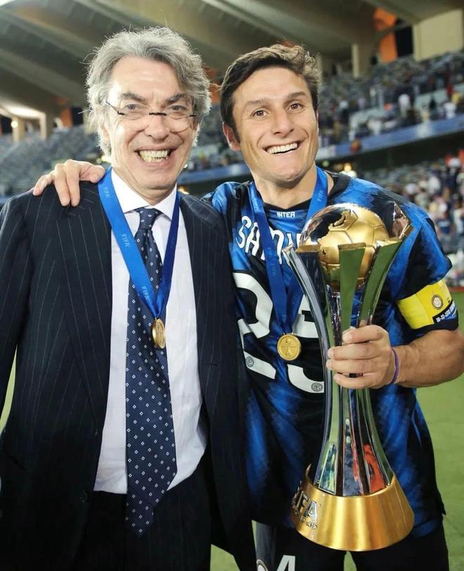 阿斯：皇马和A22起诉欧足联，要其赔偿45亿欧并批准欧超运营（阿斯报：皇马携A22起诉欧足联，索赔45亿欧并要求放行欧超）