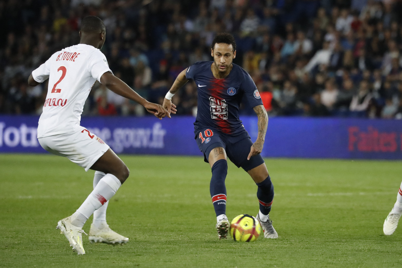 森林狼vs凯尔特人前瞻：布朗出战成疑，森林狼力争终结连败（凯尔特人战森林狼前瞻：杰伦·布朗出战成疑，狼队力争止连败）