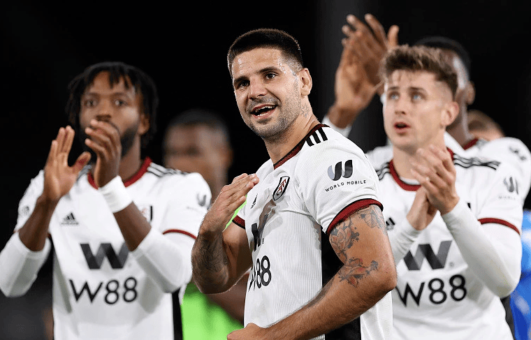 贝拉尔迪：我受伤前曾和球衣是间条衫的一家意甲豪门达成协议（贝拉尔迪：受伤前我已与一支穿条纹球衣的意甲豪门谈妥加盟）