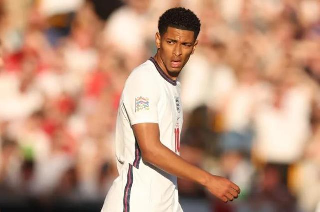 盐城队花志成左脚射门（盐城队花志成左脚劲射）