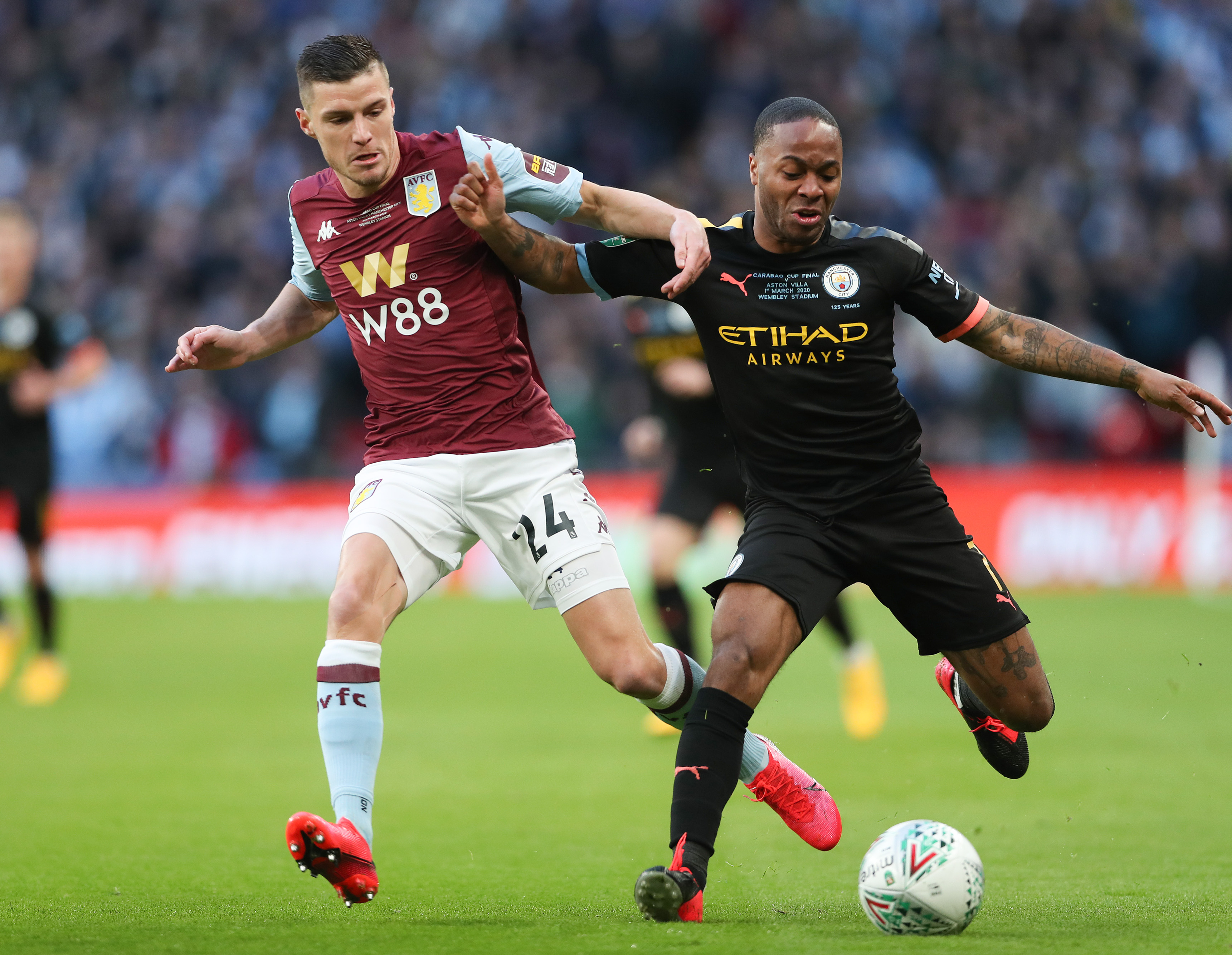 半场战报：拉齐奥1-0莱切，贡多齐建功（半场快讯：拉齐奥暂1-0领先莱切，贡多齐破门）