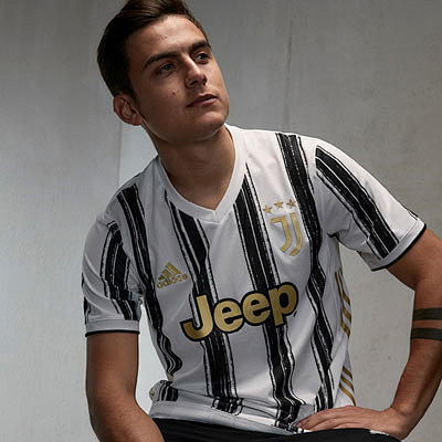 状态火热！穆雷首节6中4得到10分2篮板1助攻（穆雷开局火力全开：首节6投4中拿下10分2篮板1助攻）