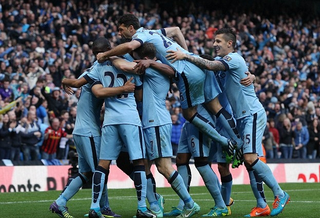 中足联俱乐部财务约定：若签阴阳合同俱乐部将降级，球员禁赛两年（中足联财务新规：俱乐部若涉阴阳合同将被降级，相关球员禁赛两年）